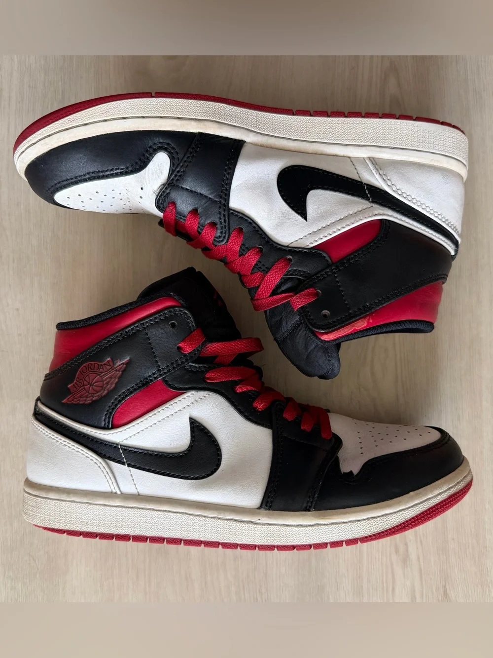 Jordan Air Jordan 1 Mid Gym Red Black Toe White Red Black DQ8426-106 Sz 7.5